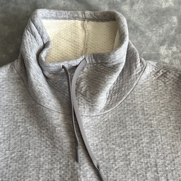 🎯Club Monaco Textured Sweatshirt Gray Size Large - Picture 3 of 12